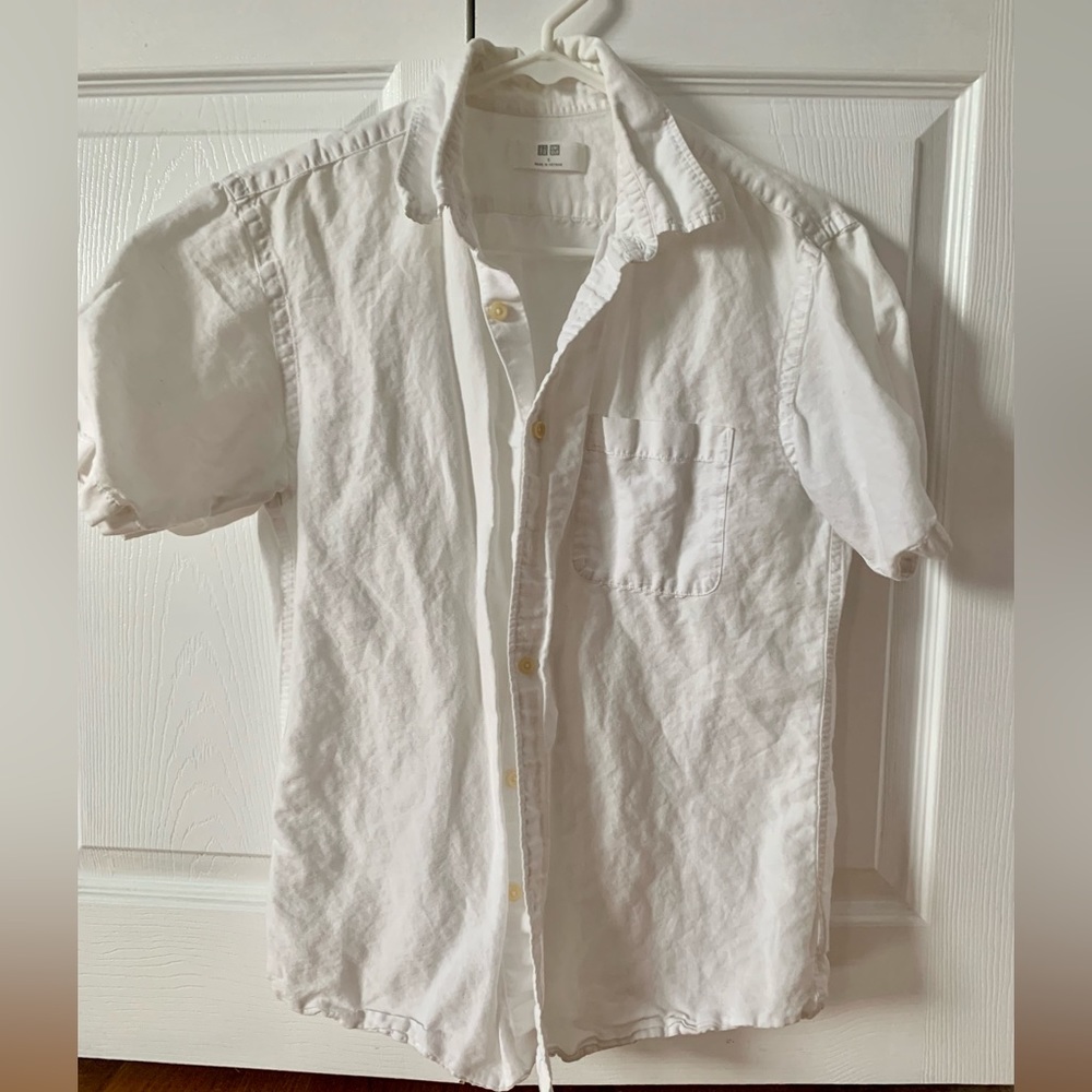 Uniqlo short sleeve linen button down